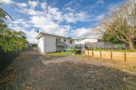 Photo of property in 6 Solea Road, Sunnyvale, Auckland, 0612