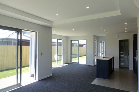 Photo of property in 71 Whincops Road, Halswell, Christchurch, 8025