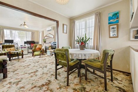 Photo of property in 318 Swanson Road, Henderson, Auckland, 0610