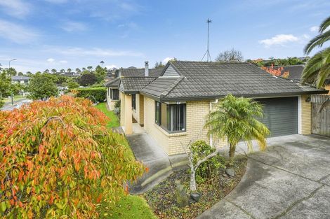 Photo of property in 1 Amarillo Place, Manurewa, Auckland, 2105