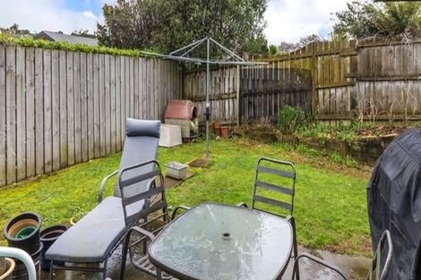 Photo of property in 10 Trillick Place, Tuakau, 2121