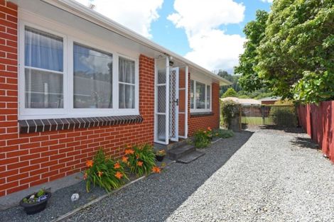 Photo of property in 4/49 Wilford Street, Wallaceville, Upper Hutt, 5018