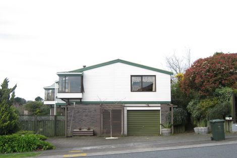 Photo of property in 70 Karina Road, Merrilands, New Plymouth, 4312