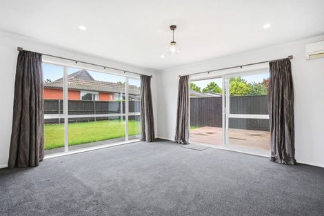 Photo of property in 2/19 Glenside Avenue, Ilam, Christchurch, 8041
