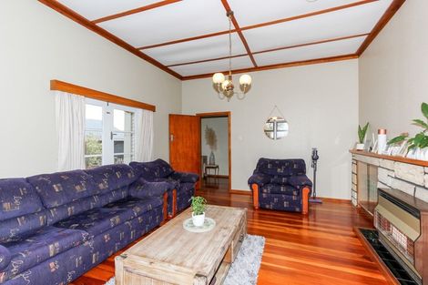 Photo of property in 28 Mouatt Street, Waitara, 4320