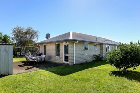 Photo of property in 9 Fantome Place, Whalers Gate, New Plymouth, 4310