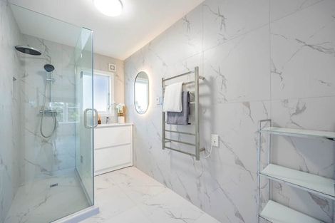 Photo of property in 23 Korotaha Terrace, Rothesay Bay, Auckland, 0630