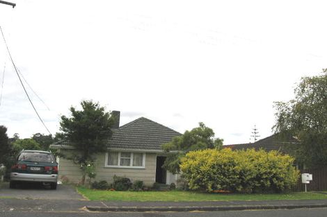 Photo of property in 11 Chippendale Crescent, Birkdale, Auckland, 0626