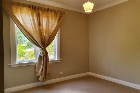 Photo of property in 434a Stokes Valley Road, Stokes Valley, Lower Hutt, 5019