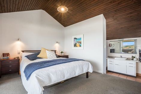 Photo of property in 86 Tweed Road, Papakowhai, Porirua, 5024