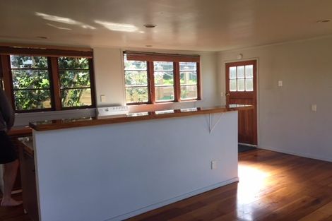 Photo of property in 116 Tiroroa Avenue, Te Atatu South, Auckland, 0610