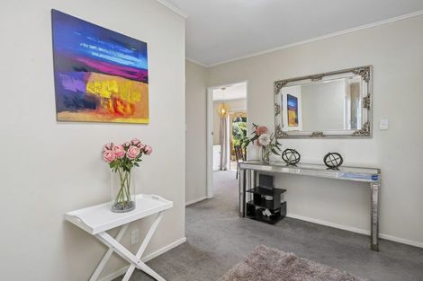 Photo of property in 15 Westhaven Drive, Tawa, Wellington, 5028