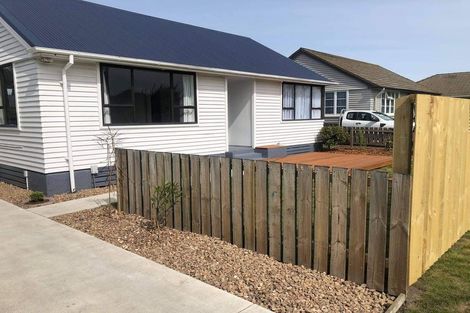 Photo of property in 19 Avro Crescent, Hornby, Christchurch, 8042