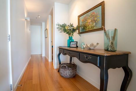 Photo of property in Aqua, 4/74 Oriental Parade, Oriental Bay, Wellington, 6011