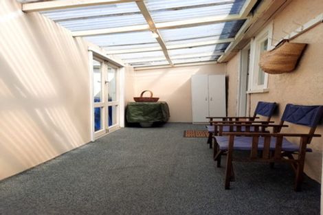 Photo of property in 27 Halsey Street, Clinton, 9534