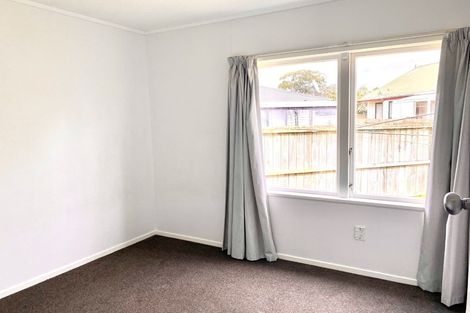 Photo of property in 123 Riverpark Crescent, Henderson, Auckland, 0610
