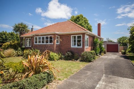 Photo of property in 54 Savage Crescent, West End, Palmerston North, 4412