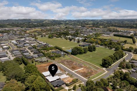Photo of property in 5 Manawanui Place, Omokoroa, 3114