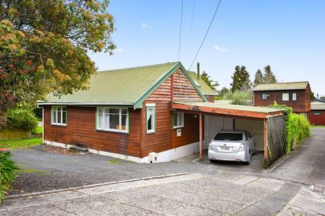 Photo of property in 12 Ohaupo Road, Hamilton Lake, Hamilton, 3204