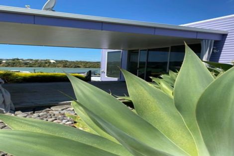 Photo of property in 15 Opotoru Road, Raglan, 3225