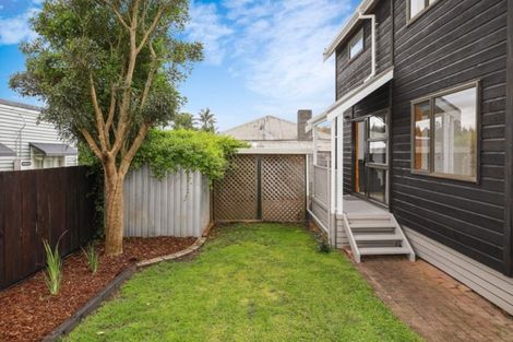 Photo of property in 14 Kiwi Avenue, Forest Lake, Hamilton, 3200