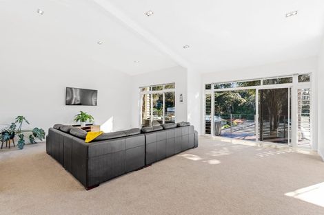 Photo of property in 15 Hawaiian Parade, Arkles Bay, Whangaparaoa, 0932