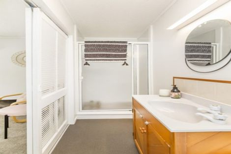 Photo of property in 11 Eclipse Lane, Whitby, Porirua, 5024