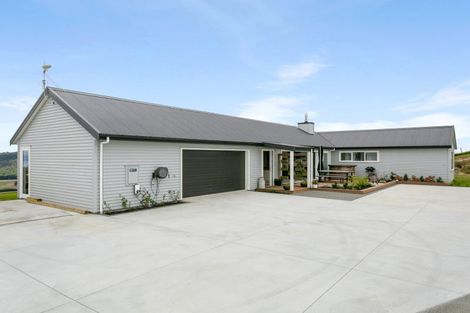 Photo of property in 48 Edge Hill, Acacia Bay, Taupo, 3385