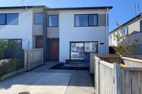 Photo of property in 34 Matawhanga Drive, Wattle Downs, Auckland, 2103