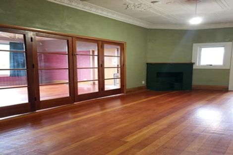 Photo of property in 21 Stone Street, Kenmure, Dunedin, 9011