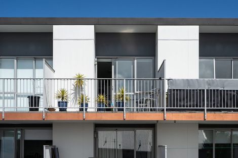 Photo of property in 15/20 Stanmore Road, Phillipstown, Christchurch, 8011