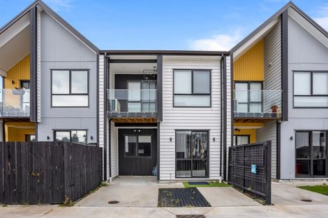 Photo of property in 75 Papatupu Way, Kumeu, 0810