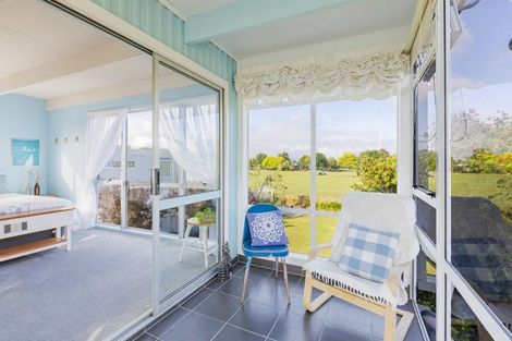 Photo of property in 6 Beaumont Lane, Havelock North, 4130