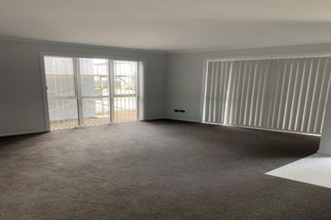 Photo of property in 5 Wairepo Street, Takanini, 2112