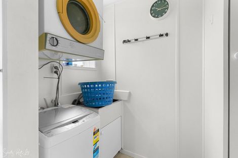 Photo of property in 8 Depot Road, Paparoa, 0571