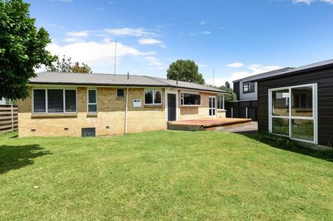 Photo of property in 12 Paulette Place, Queenwood, Hamilton, 3210