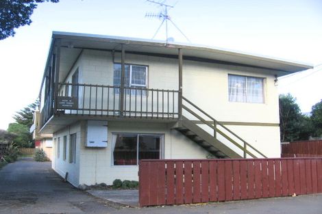 Photo of property in 5/175 Queens Drive, Lyall Bay, Wellington, 6022