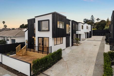 Photo of property in 3 Lonsdale Street, New Brighton, Christchurch, 8083