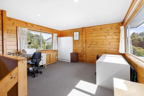 Photo of property in 9 Samwell Drive, Whitby, Porirua, 5024