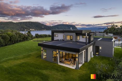Photo of property in 32 Okaia Drive, Kinloch, Taupo, 3377