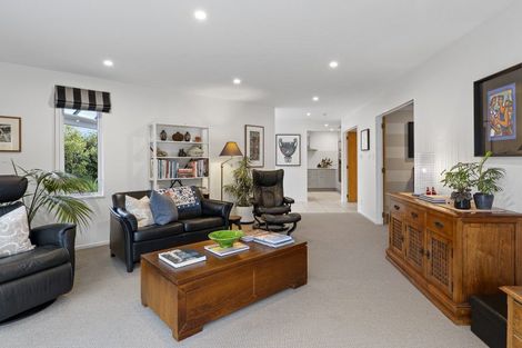 Photo of property in 20 Derenzy Place, Avonhead, Christchurch, 8042