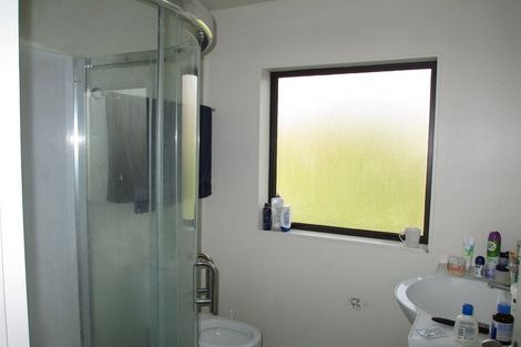 Photo of property in 9c Woodall Place, Totara Vale, Auckland, 0627