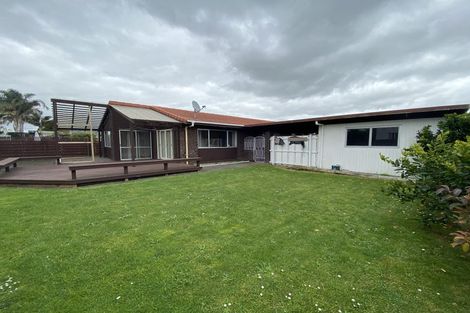 Photo of property in 6 Chichester Drive, Rosehill, Papakura, 2113