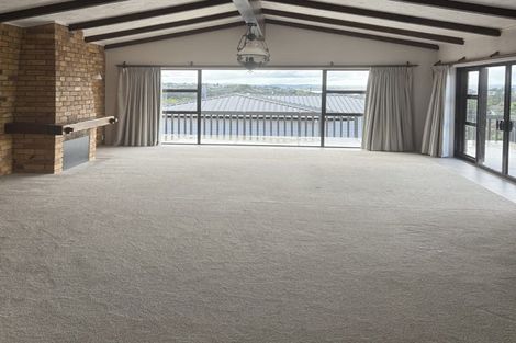 Photo of property in 20 Widmore Drive, Massey, Auckland, 0614