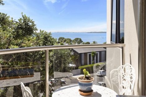 Photo of property in 3a/5 The Promenade, Takapuna, Auckland, 0622