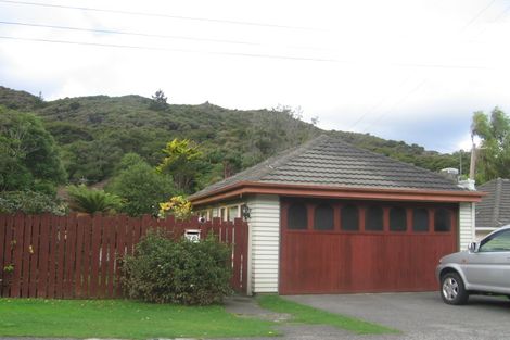 Photo of property in 76 Hair Street, Wainuiomata, Lower Hutt, 5014