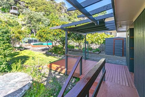 Photo of property in 19 Puriri Road, Te Kouma, Coromandel, 3581