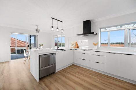 Photo of property in 33 Bartholomew Drive, Nawton, Hamilton, 3200