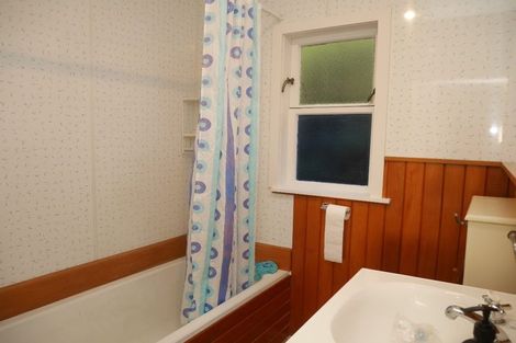 Photo of property in 82 Cluny Road, Plimmerton, Porirua, 5026
