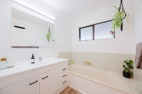 Photo of property in 2 Willow Grove, Waipukurau, 4200